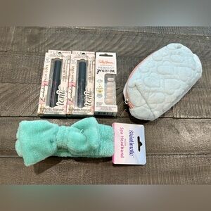 Beauty Bundle – Cosmetic Bag, Nails, Lash Glue & Spa Headband